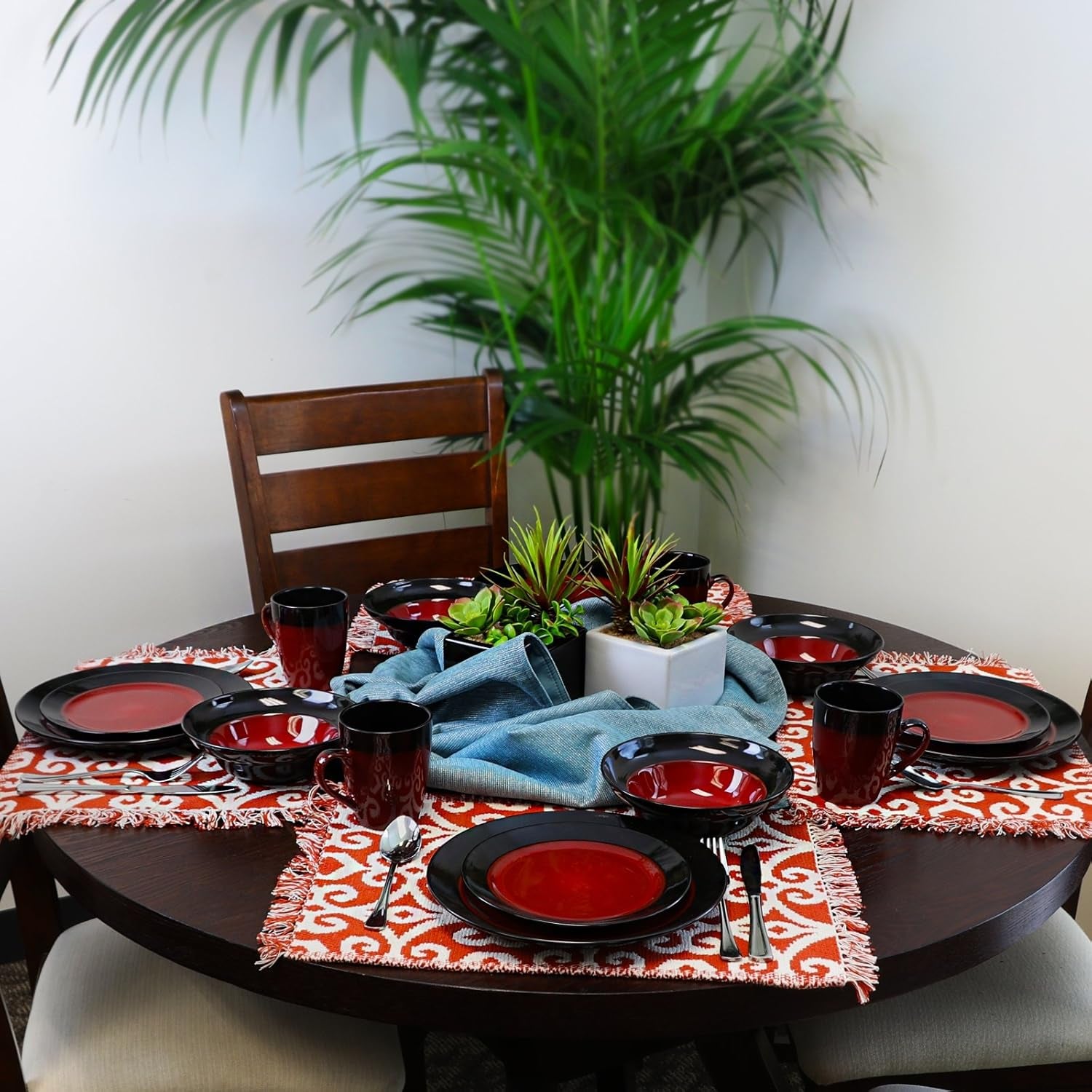 ’S Tanizia 16 Piece High Gloss Dinnerware Set