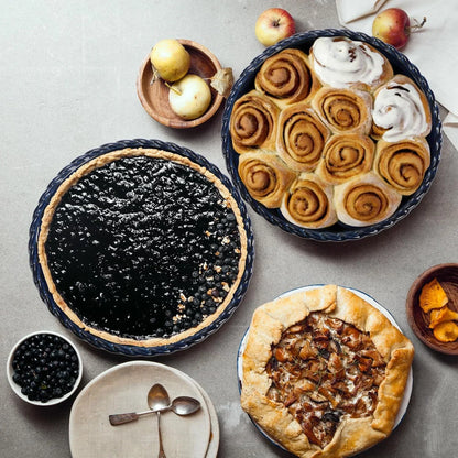 2 Pack Ceramic Pie Pans, 10 Inch Deep Fluted Pie Plate, 54 Ounce round Baking Dish for Quiche, Apple Pecan Pie, Pot Pie, Blue