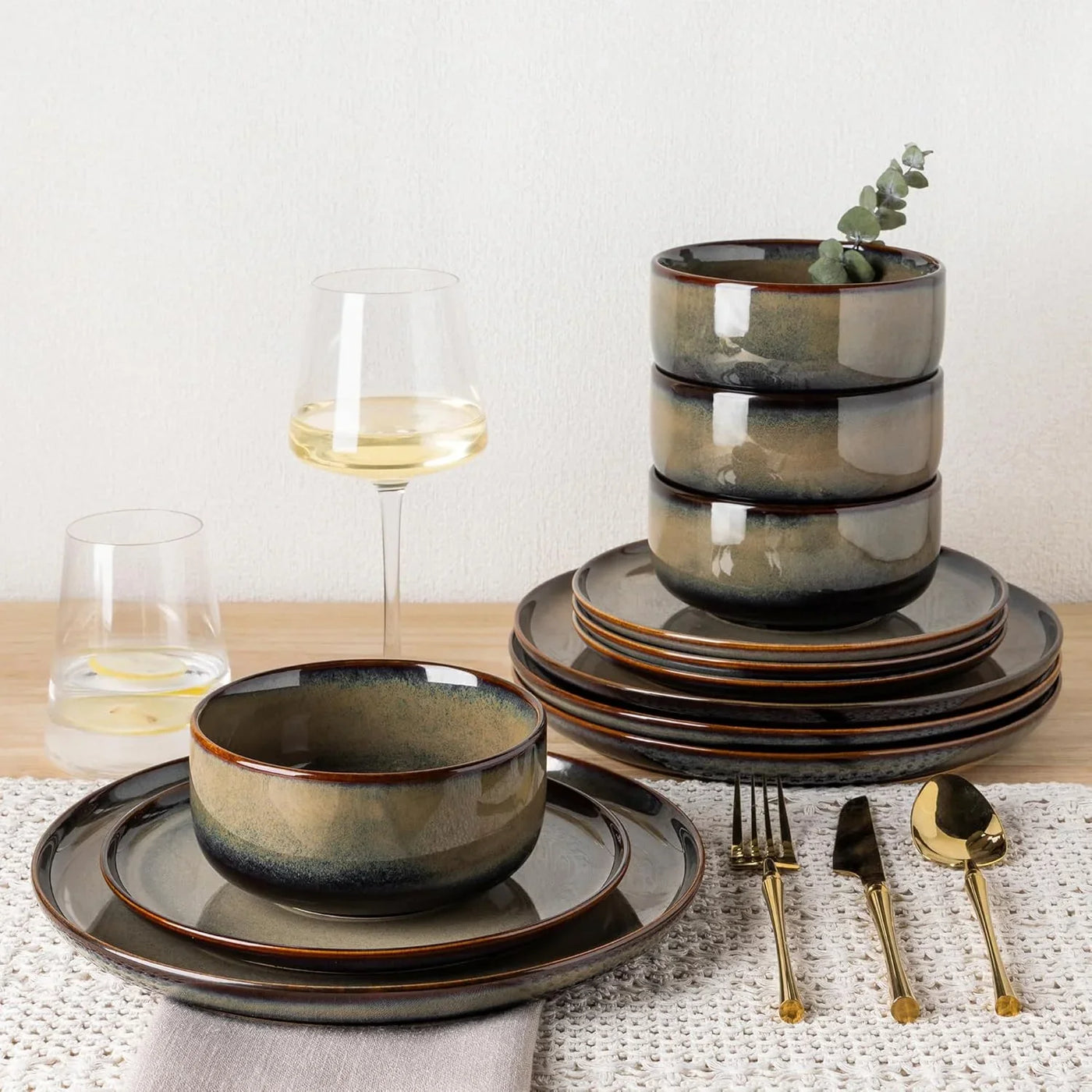 Ceramic Dinnerware Sets for 4, 12 Pieces Handmade Reactive Glaze Plates and Bowls Set, Scratch Resistant Dish Set, Oven & Microwave & Dishwasher Safe