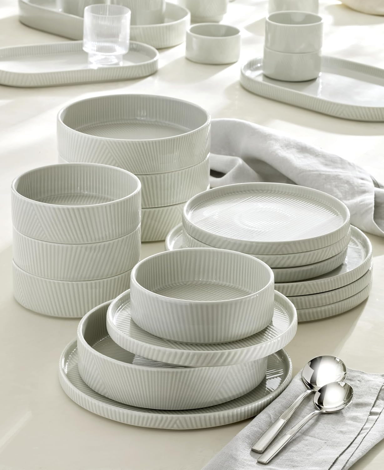 897949 Modulus 16-Piece Dinnerware Set, Vapor