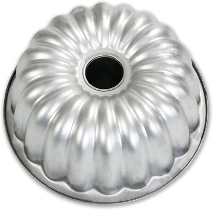 Global Bakeware Scalloped Tube Cake Pan