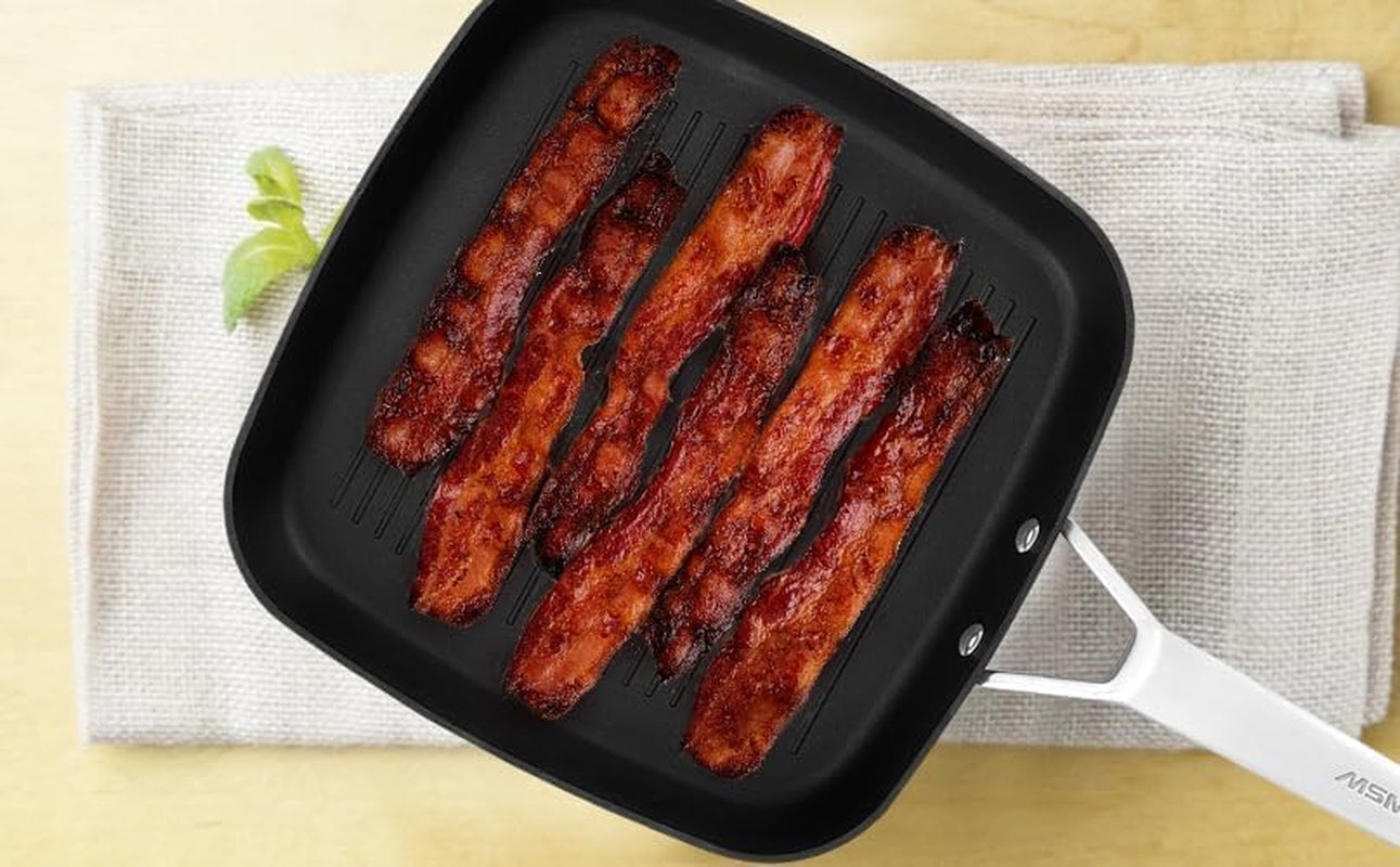 Square Grill Pan with Lid, 9.5 Inch Titanium and Ceramic Nonstick Grilling Skillet Pan，Stay-Cool Handle，Compatible with All Stovetops，Pfoa Free，Dishwasher & Oven Safe，Indoor Chicken Skille