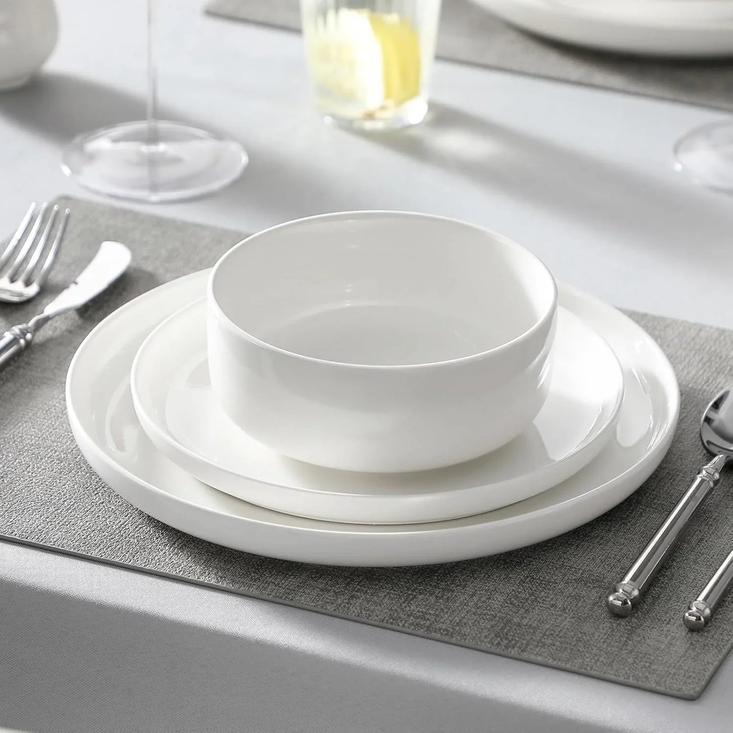 Plates and Bowls Sets, 18 Pieces Porcelain Dinnerware Sets Dishware Sets Chip Resistant Ceramic Dish Set Dining Dinner Ware Service for 6, White, Series LUNA