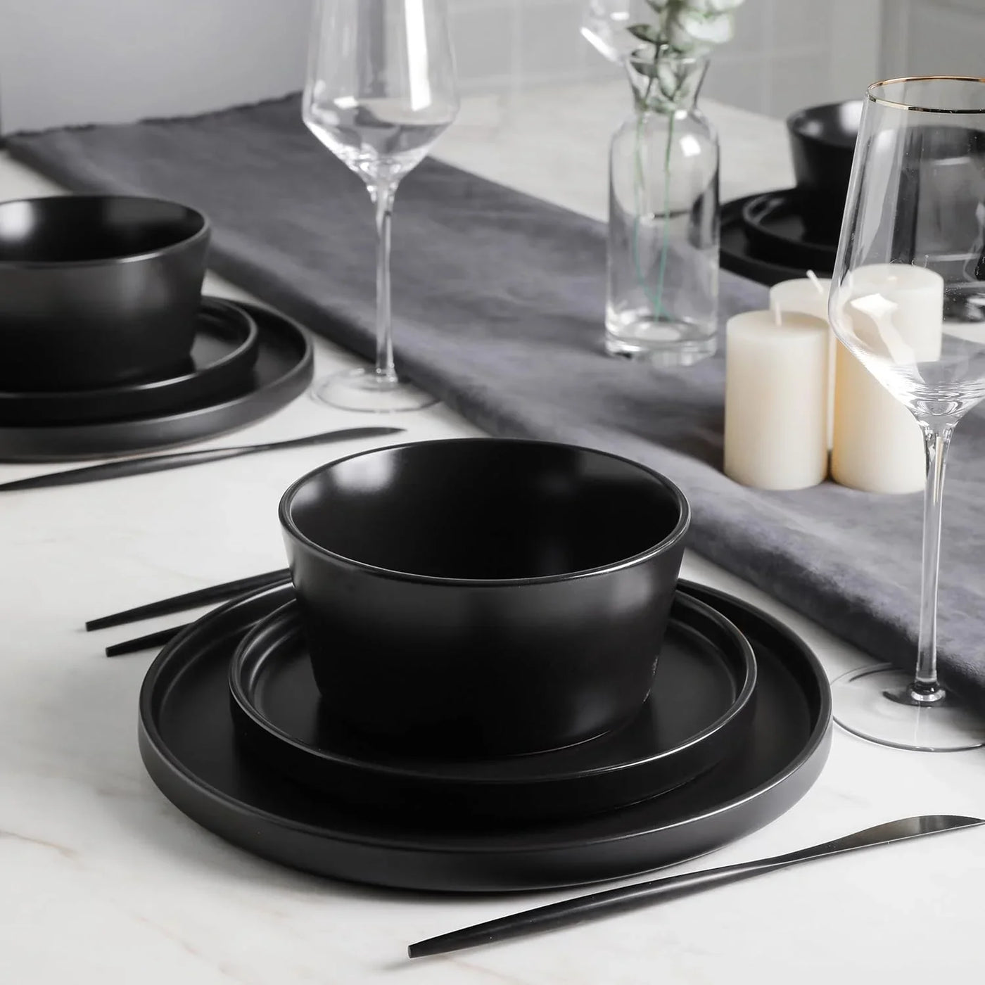 Celina Stoneware 16 Piece Modern Dinnerware Set, Plates and Bowls, Black Matte, Service for 4, Microwave & Dishwasher Safe