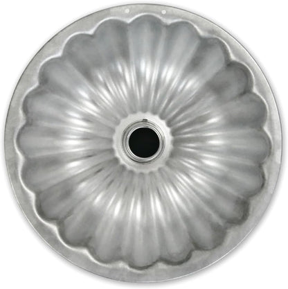 Global Bakeware Scalloped Tube Cake Pan