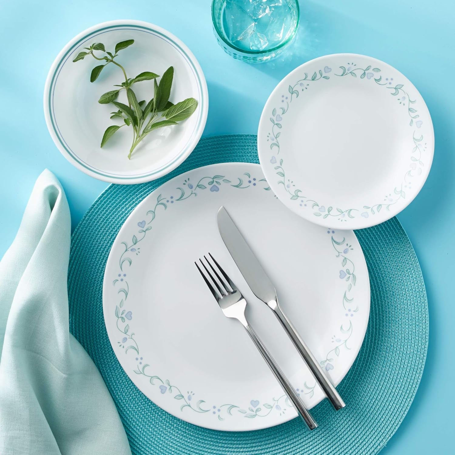 Vitrelle 10.25" Dinner Plates Set, Triple Layer Glass and Chip Resistant, Lightweight round Plates, 8-Piece Country Cottage