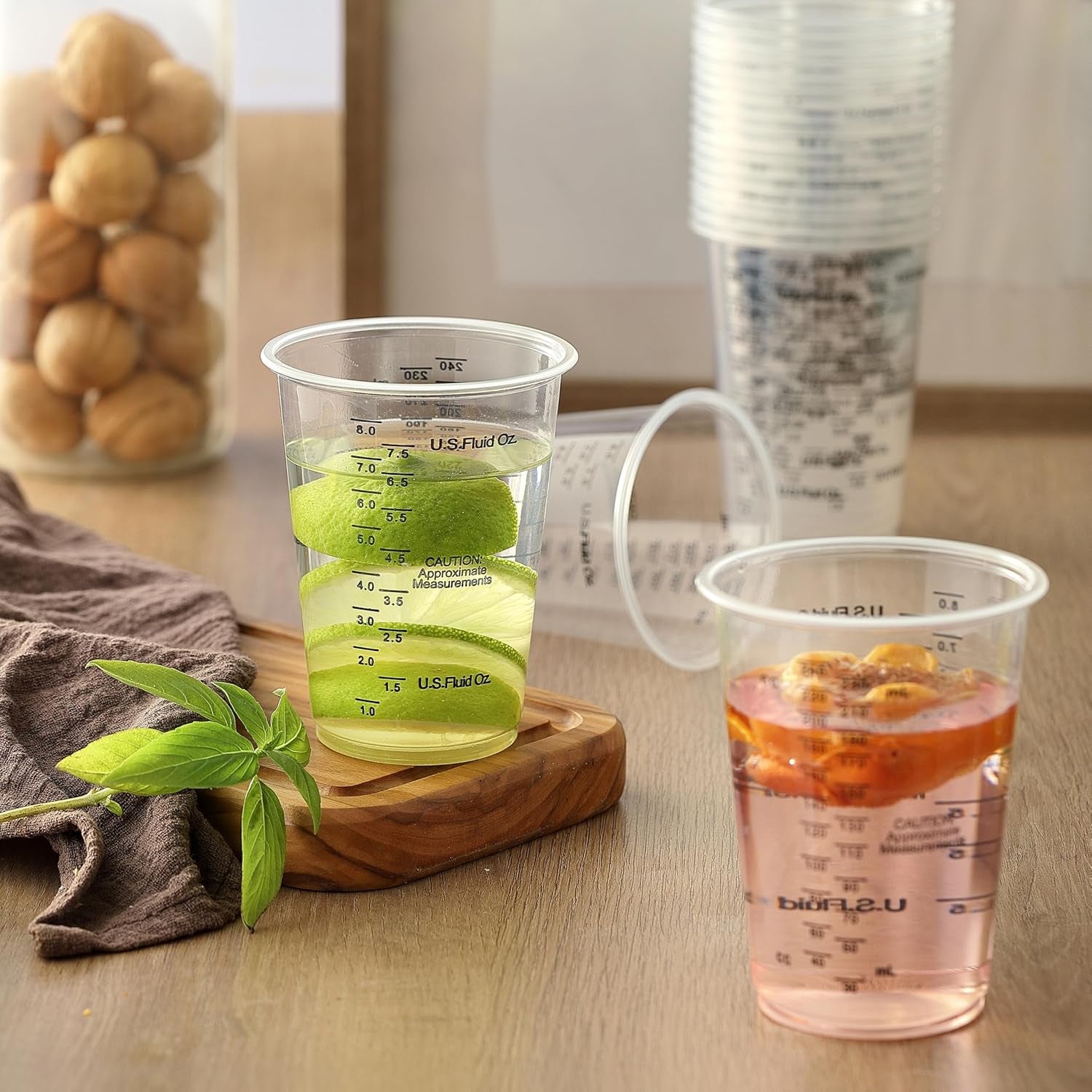20Pcs 8Oz Graduated Clear Plastic Measuring Mixing Cups with 20Pcs Wooden Stirring Sticks for Mixing Paint, Pigments, Epoxy Resins