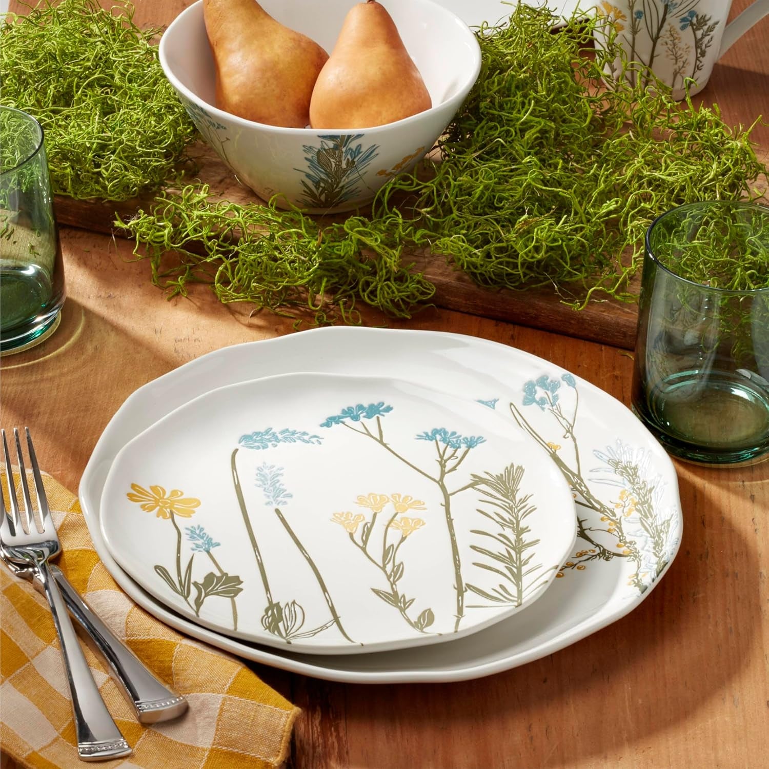 897830 Wildflowers 16-Piece Dinnerware Set, Service for 4