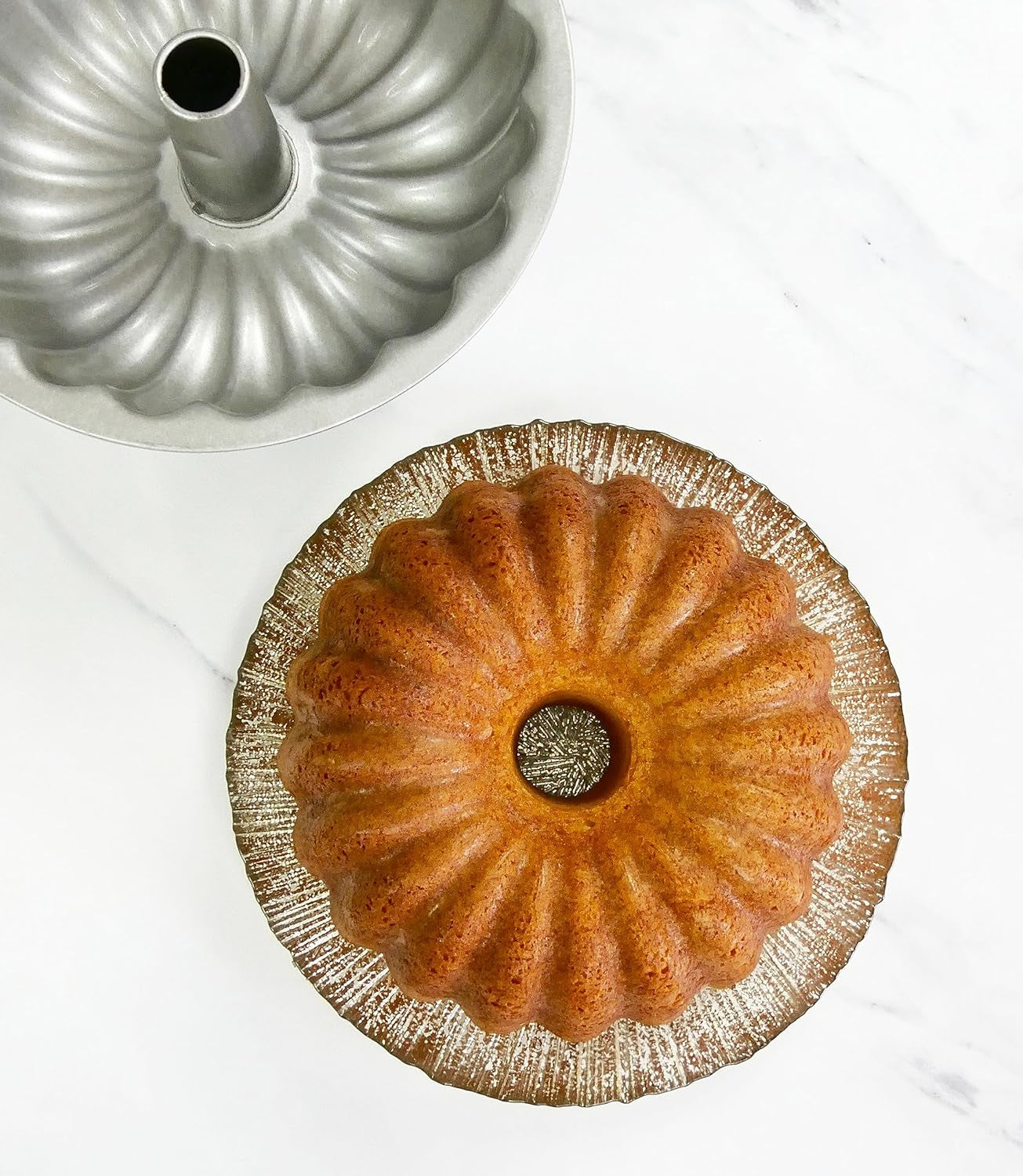 Global Bakeware Scalloped Tube Cake Pan