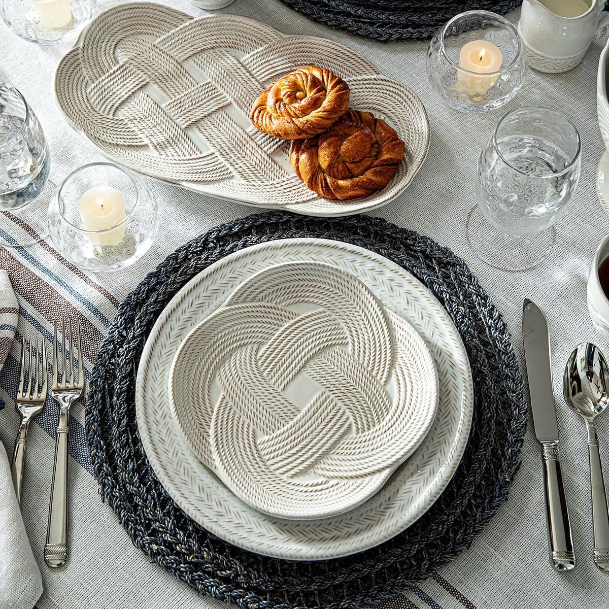 Le Panier Mystic Knot Dessert/Salad Plate - Whitewash