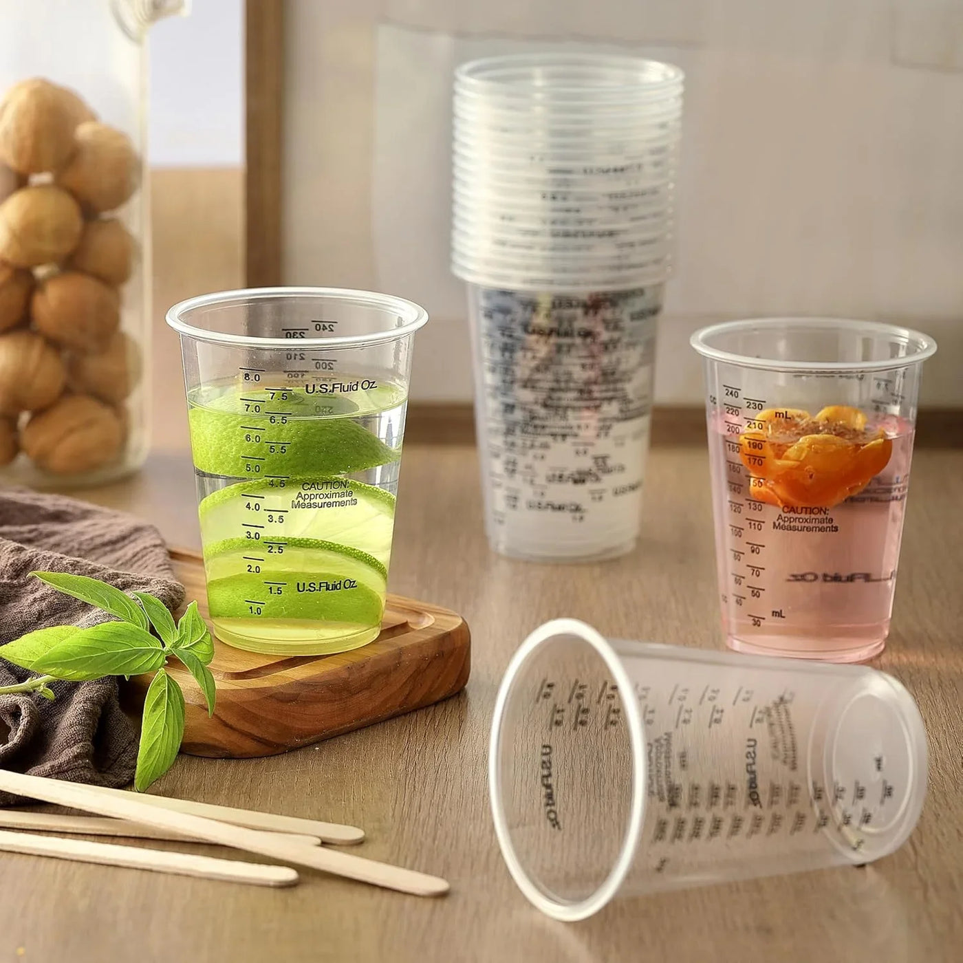 20Pcs 8Oz Graduated Clear Plastic Measuring Mixing Cups with 20Pcs Wooden Stirring Sticks for Mixing Paint, Pigments, Epoxy Resins