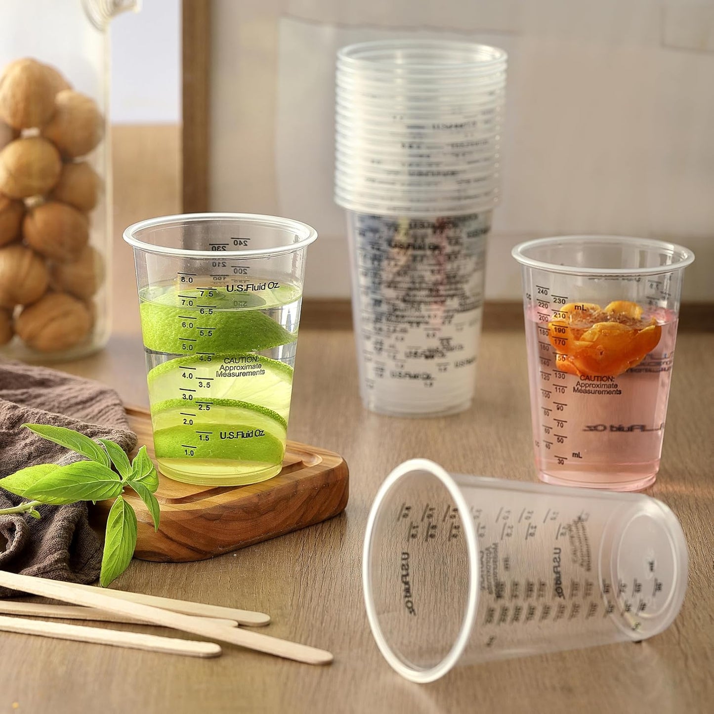 20Pcs 8Oz Graduated Clear Plastic Measuring Mixing Cups with 20Pcs Wooden Stirring Sticks for Mixing Paint, Pigments, Epoxy Resins